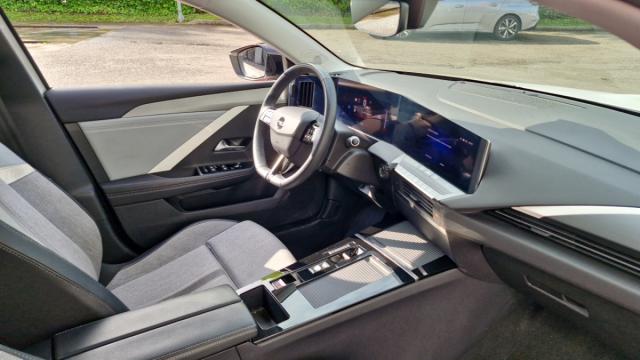 Opel Astra image 8