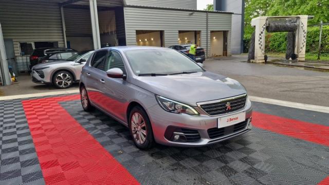 Peugeot 308 image 1
