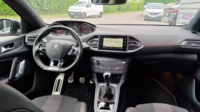 Peugeot 308 image 8