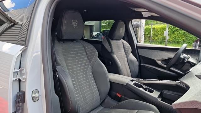 Peugeot 5008 image 8