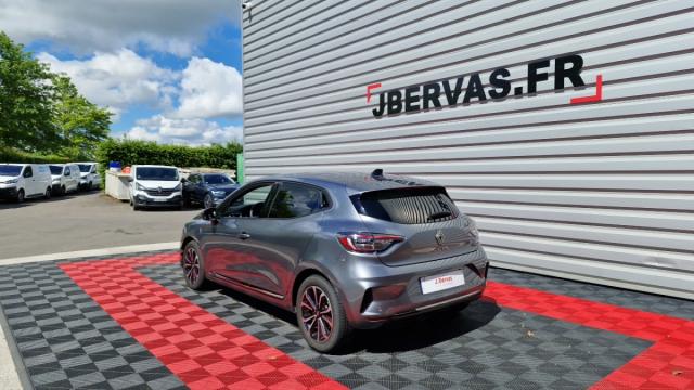 Renault Clio image 2
