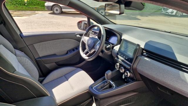 Renault Clio image 6