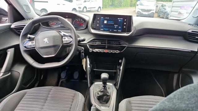 Peugeot 2008 image 7