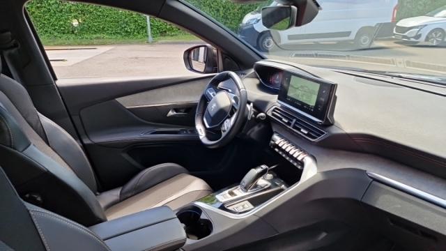 Peugeot 5008 image 8