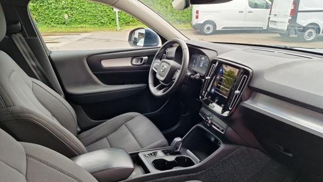 Volvo Xc40 image 9