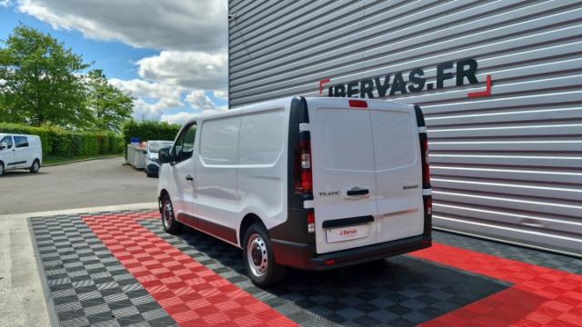Renault Trafic image 2