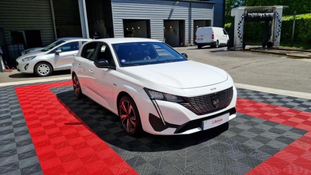 Peugeot 308 image 1