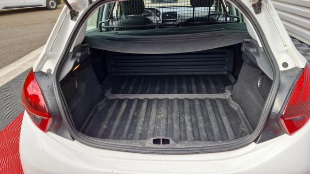Peugeot 208 Affaire image 8