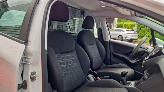 Peugeot 208 Affaire image 9