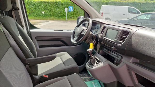 Citroen Jumpy image 9