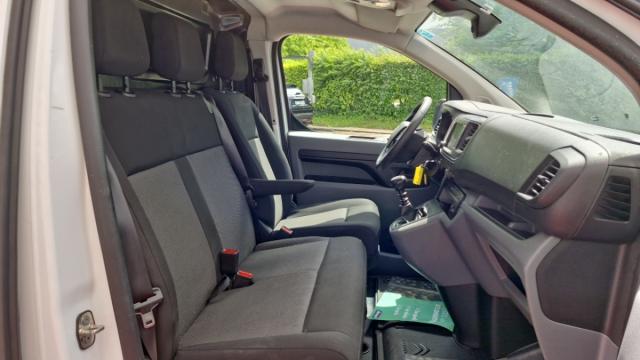 Citroen Jumpy image 2