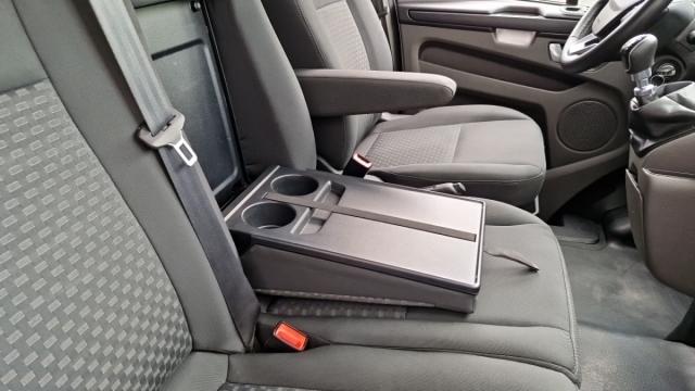 Ford Transit Custom image 9