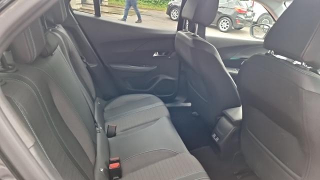 Peugeot 2008 image 8