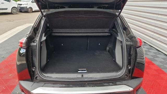 Peugeot 2008 image 2