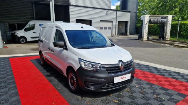 Renault Express Van image 2