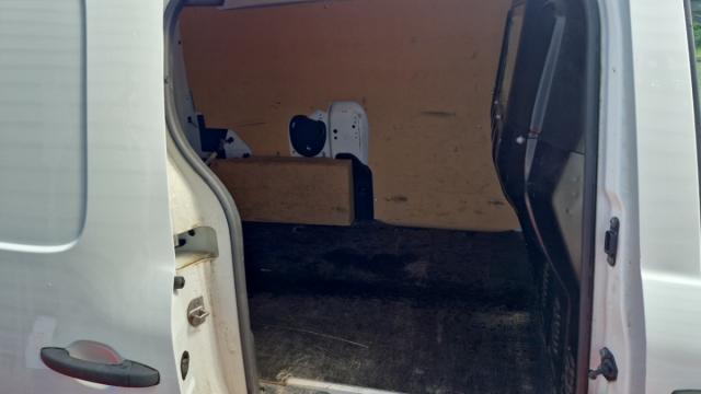 Renault Express Van image 4