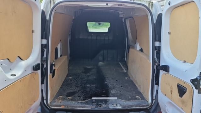 Renault Express Van image 3