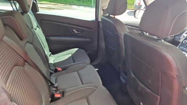 Renault Grand Scénic image 8