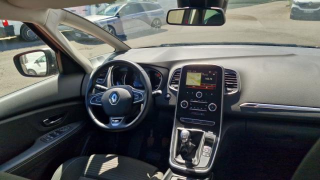 Renault Grand Scénic image 1