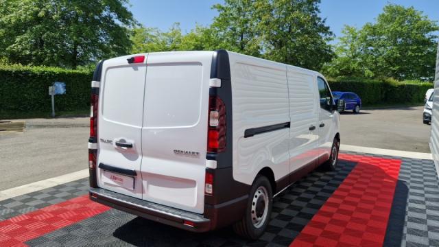 Renault Trafic image 1