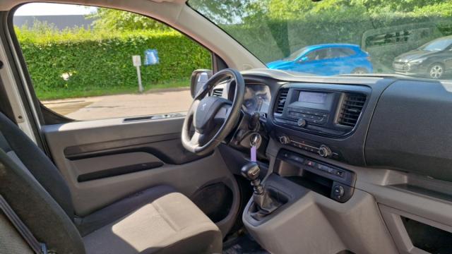Peugeot Expert image 3