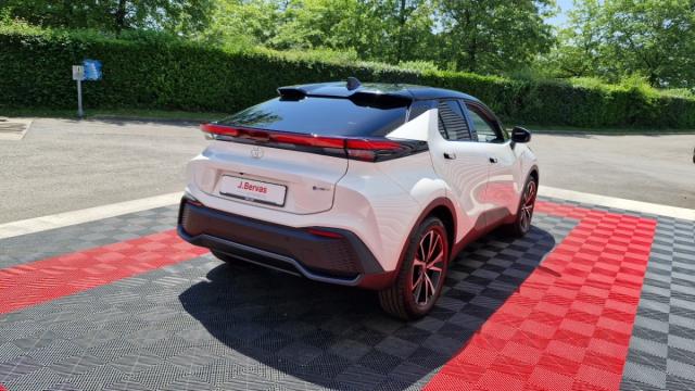 Toyota C-Hr image 8