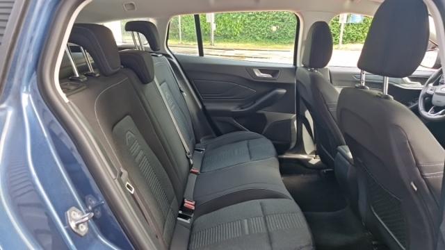 Ford Focus image 6