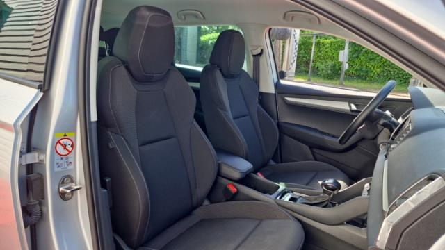 Skoda Karoq image 9