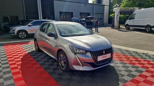 Peugeot 208 image 7