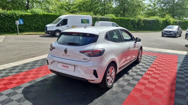 Renault Clio image 9