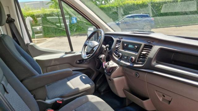 Ford Transit image 7