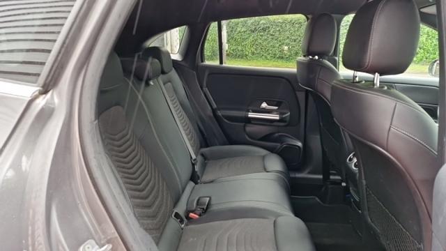 Mercedes Benz Gla image 7
