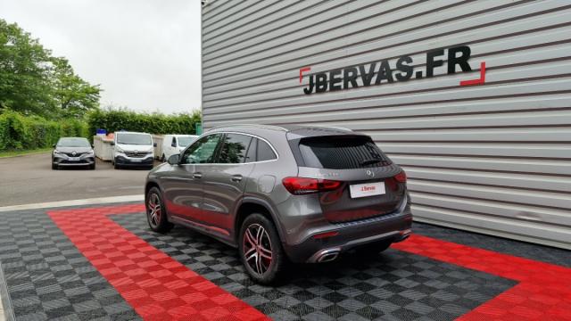 Mercedes Benz Gla image 8