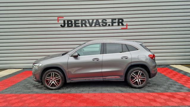 Mercedes Benz Gla image 9
