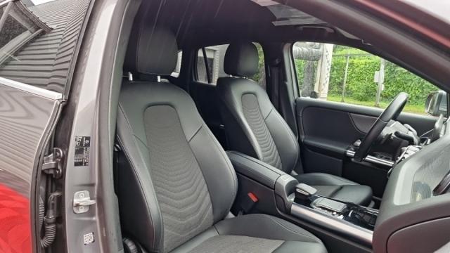 Mercedes Benz Gla image 5