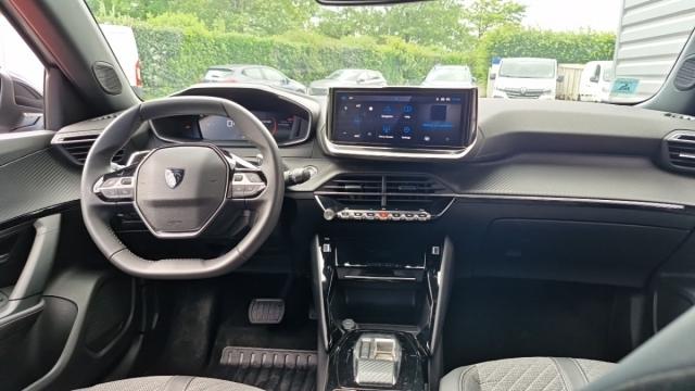 Peugeot 2008 image 7