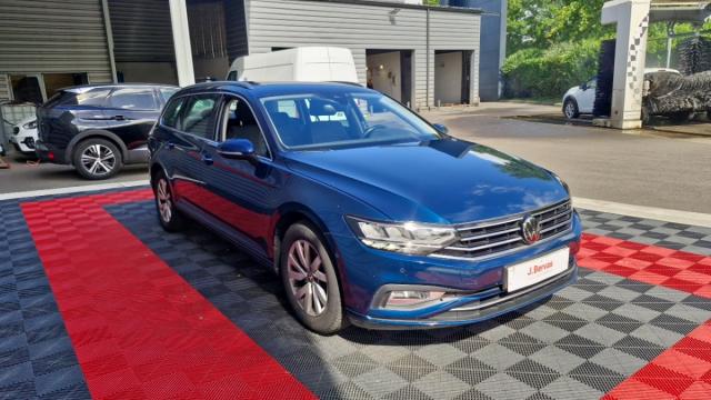 Volkswagen Passat Sw image 9