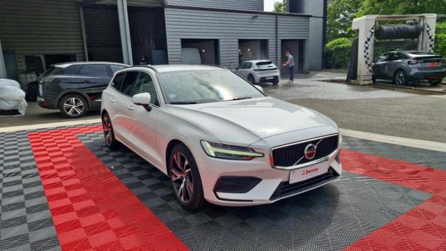 Volvo V60 image 1