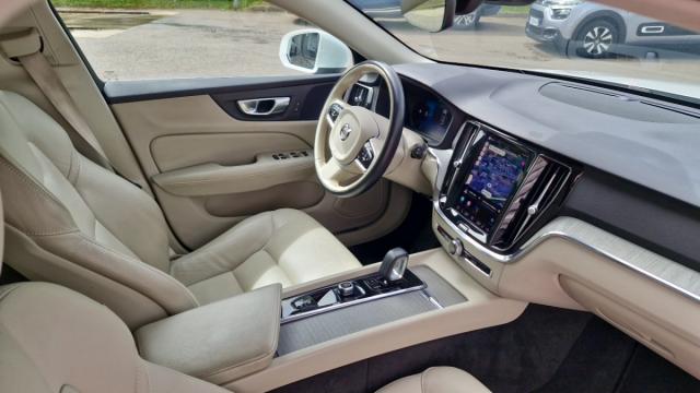 Volvo V60 image 3
