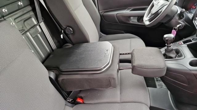 Opel Combo Cargo image 2