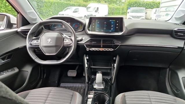Peugeot 208 image 9