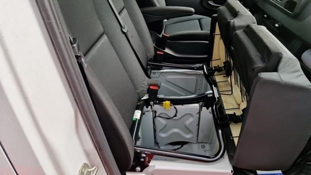 Mercedes Benz Sprinter image 6