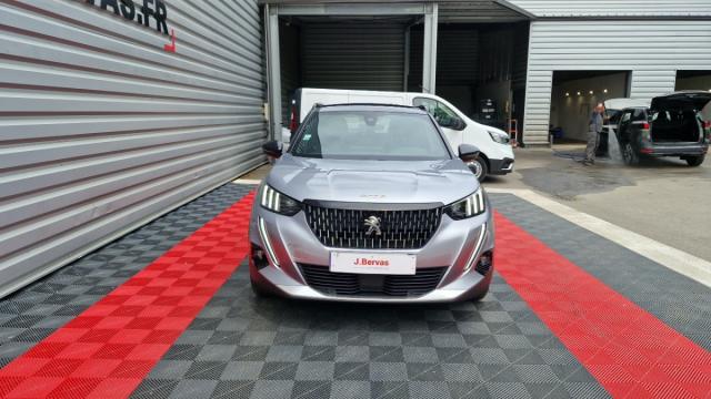 Peugeot 2008 image 2