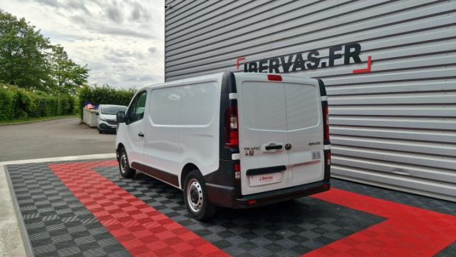 Renault Trafic image 2