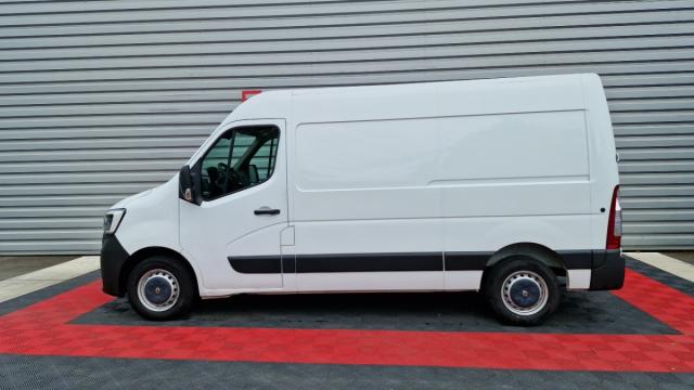 Renault Master image 1