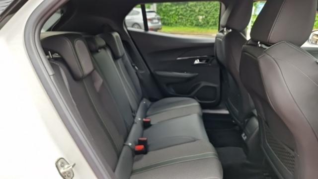 Peugeot 2008 image 6