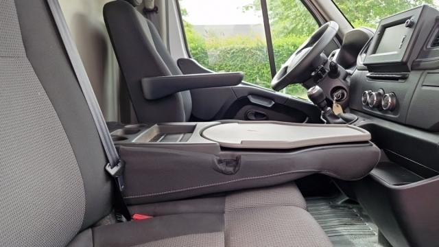 Renault Master image 3