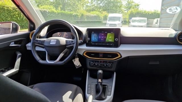 Seat Arona image 2