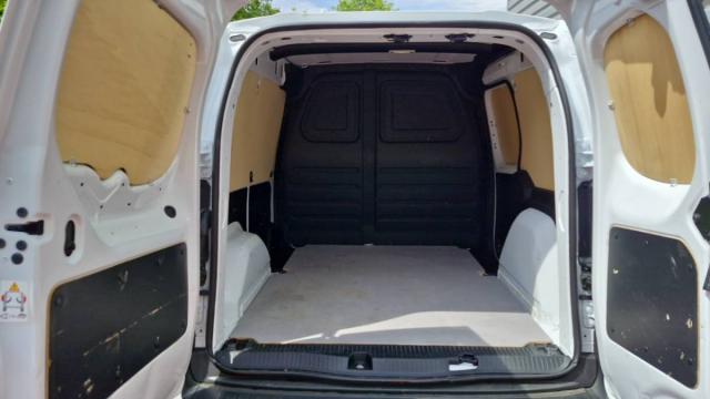 Nissan Townstar image 3