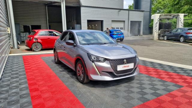 Peugeot 208 image 4
